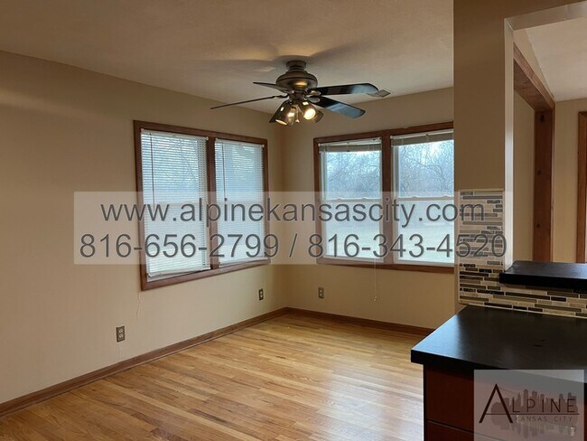 Building Photo - Spacious One Level Home on HUGE LOT!