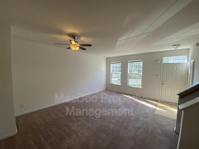 Building Photo - 4249 Normandy Ct