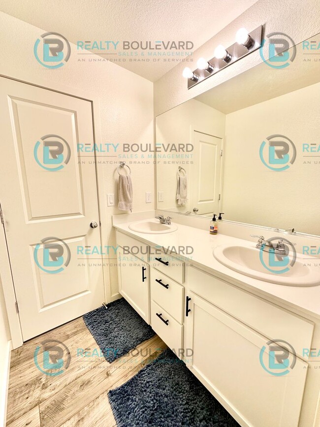 Building Photo - Beautiful 4 Bedroom 3 Bathroom House Located In Spanish Springs!!! Dont wait, CALL NOW!!!!!