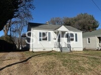 Building Photo - 3126 Yardley Dr NW