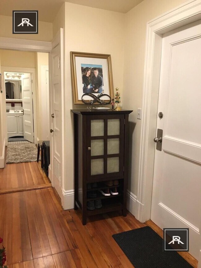 Building Photo - 1 bedroom in Brookline MA 02446