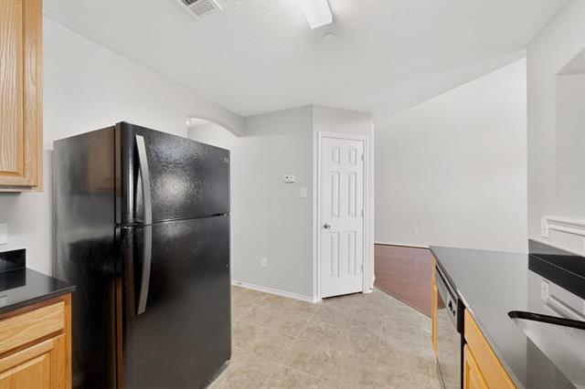 Building Photo - 10276 Darkwood Dr