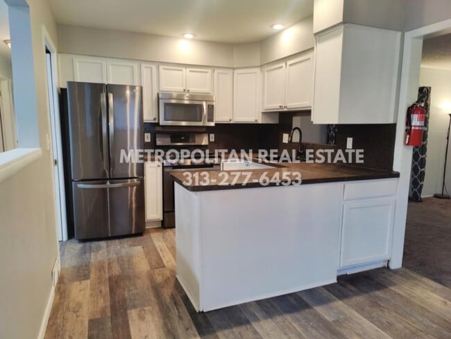 Building Photo - 6973 Chirrewa St