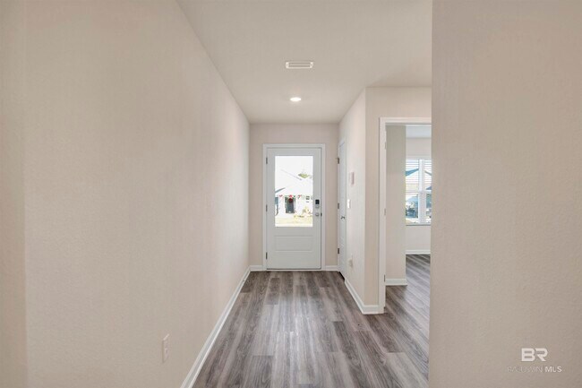 Building Photo - 32038 Lyon Rd