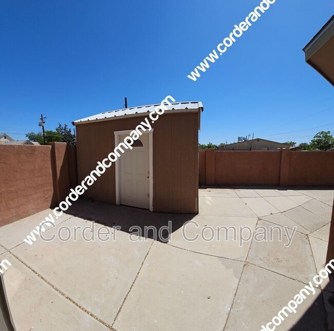 Building Photo - 2461 Consuelo Ln NW