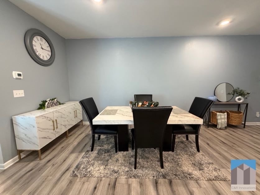 Building Photo - 7565 Knoll Hollow Rd