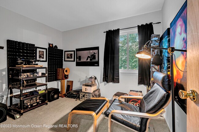 Building Photo - 47 Mizzen Dr