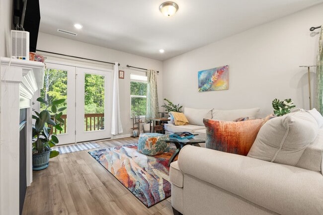 Building Photo - 622 Firebrick Dr