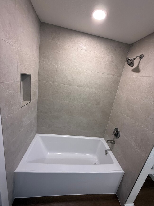 Building Photo - 9404 Stone Ave N