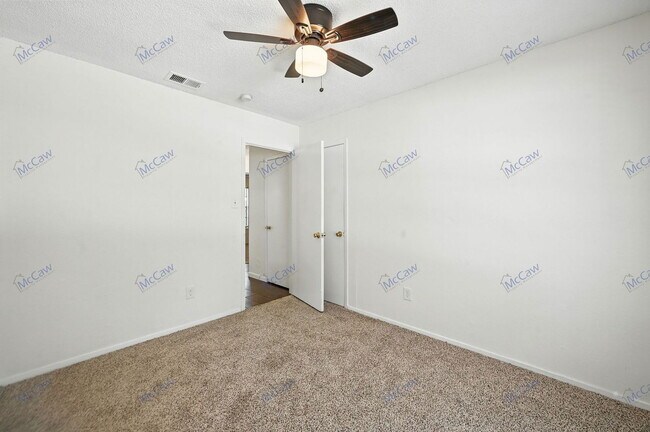 Building Photo - 2441 Sweetwood Dr