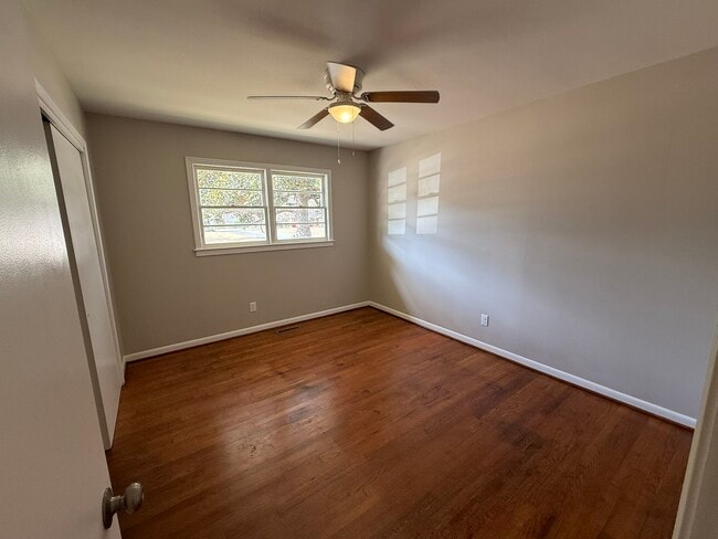 Building Photo - 61 Loganberry Cir