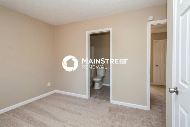 Building Photo - 3 Bedroom Pet-Friendly Home in Fayetteville, GA with Main Street Renewal