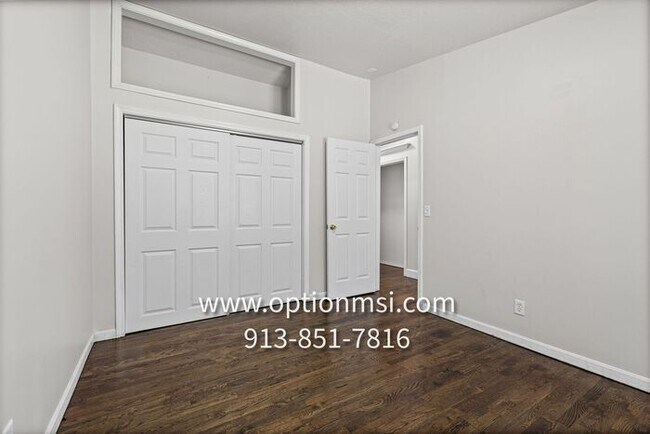 Building Photo - Cimarron Beauty- TRUE 4 bedroom, 2 bath, 1 car garage