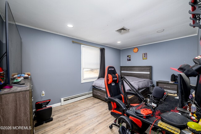 Building Photo - 570 Eltone Rd