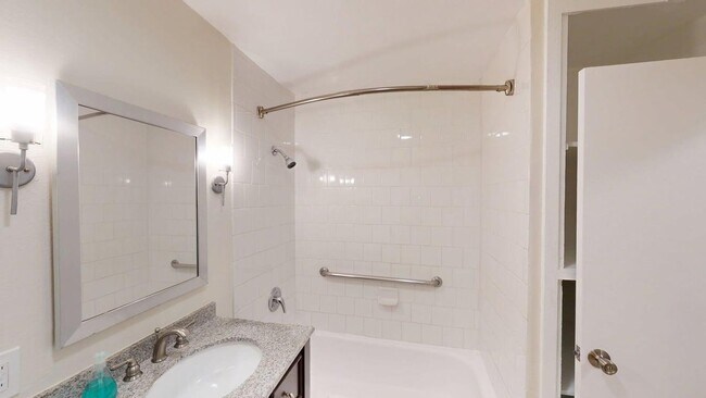 Building Photo - 45 Tamal Vista Blvd