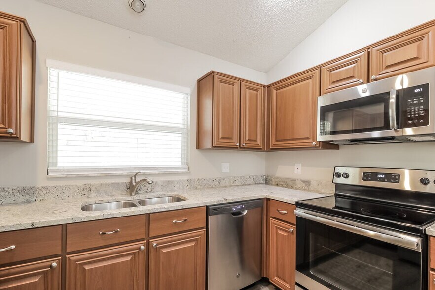 Building Photo - 1029 Beckstrom Dr