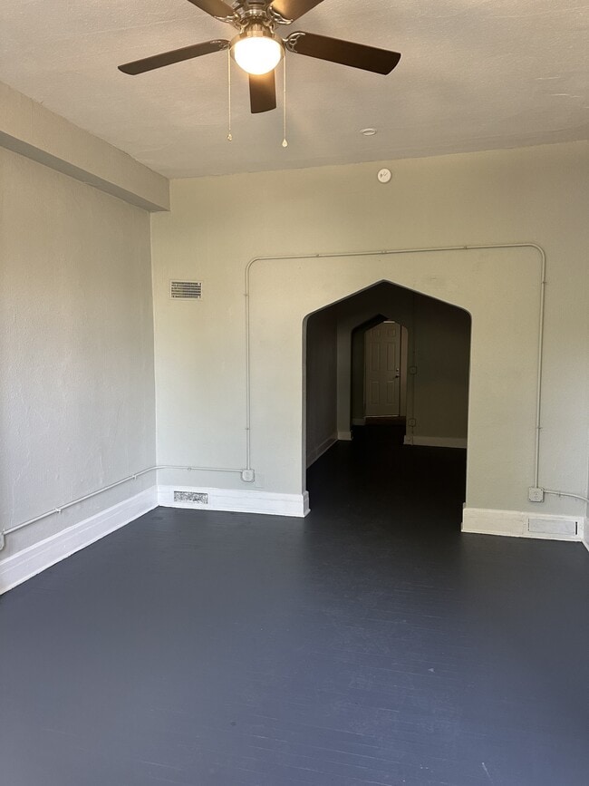 Primary Photo - 1504 Jules St