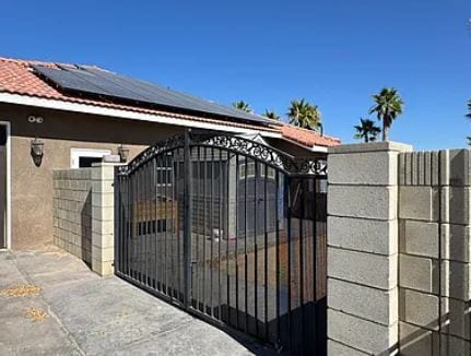 Building Photo - 9653 Denhart Ave