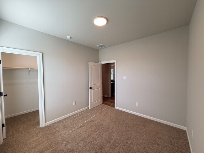 Building Photo - 302 Babineaux Ln
