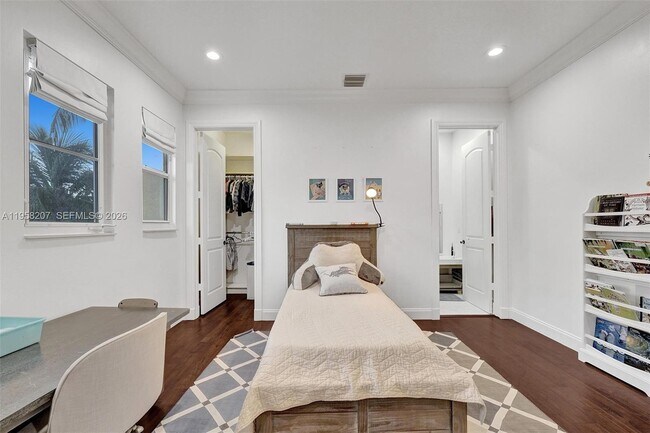 Building Photo - 17529 Middlebrook Way