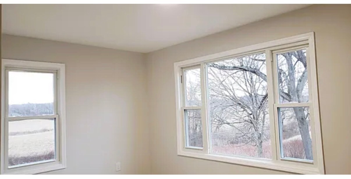 Building Photo - 982 S Schodack Rd