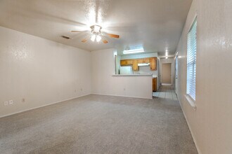 Building Photo - 504 Brockett St