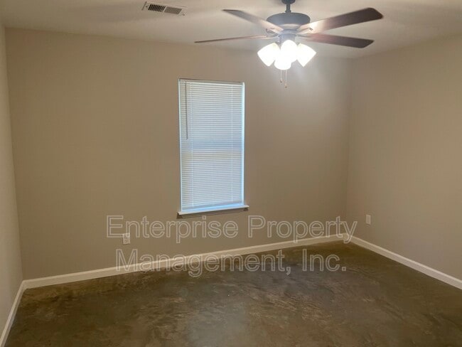 Building Photo - 3187 E Shirley Cir