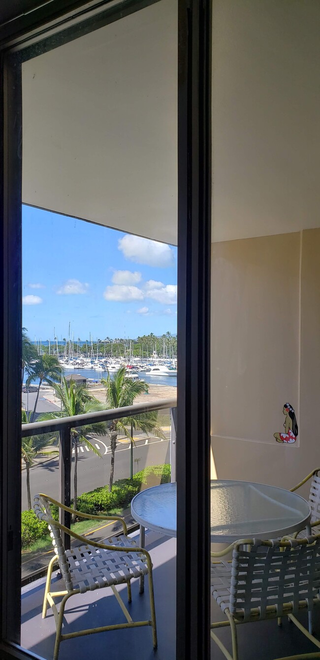 Building Photo - 1684 Ala Moana Blvd
