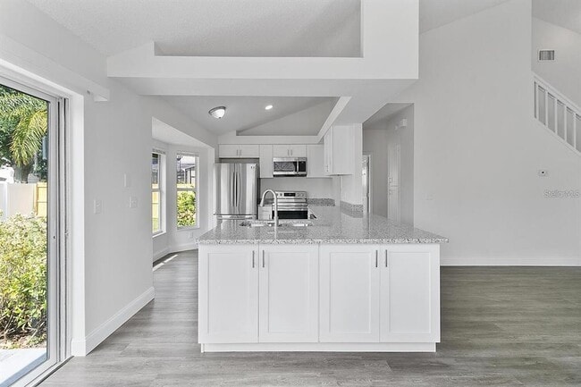 Building Photo - 8748 Exposition Dr