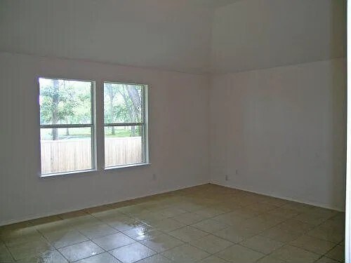 Building Photo - 12204 Half Hitch Trail