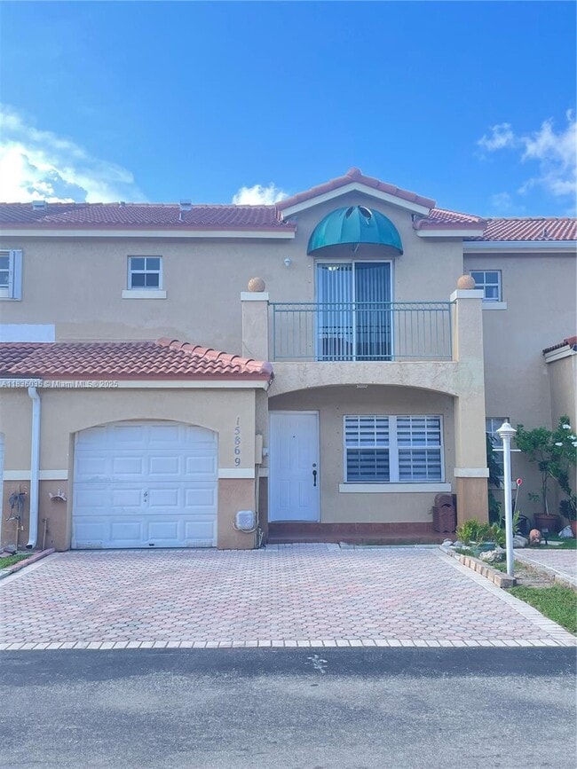 Building Photo - 15869 SW 70th Terrace