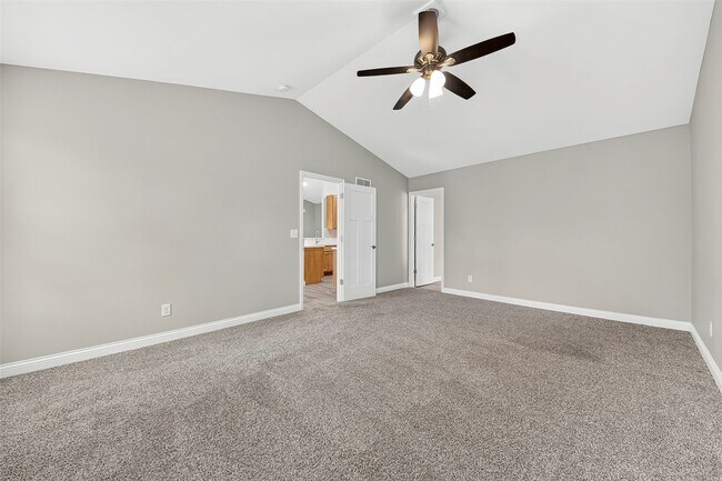 Building Photo - 5540 Autumn Trace Pkwy