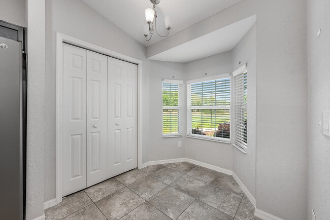 Building Photo - 304 Woods Landing Dr