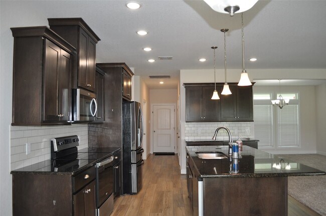 Building Photo - 2502 Majestic Oaks Ct