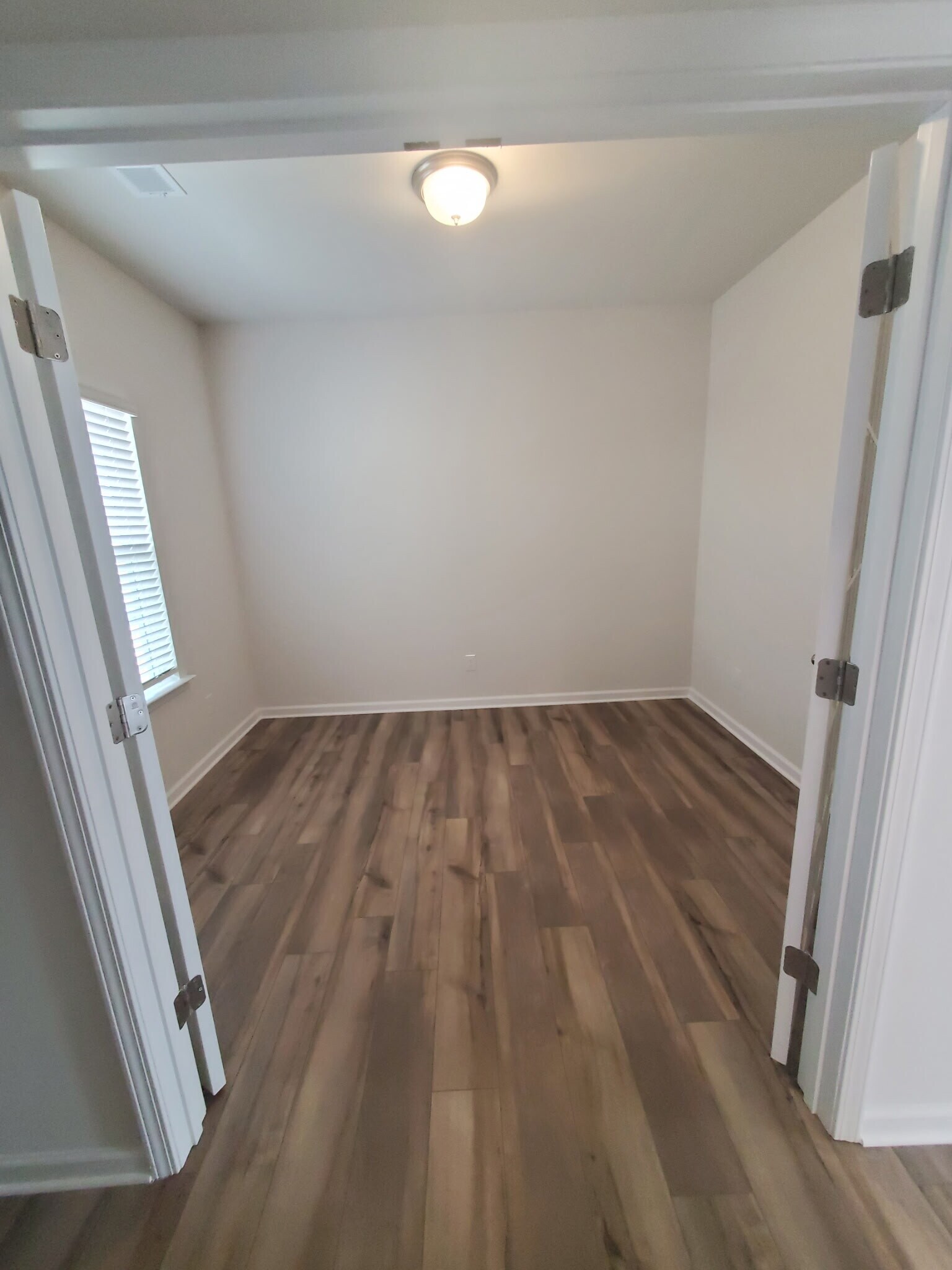 Building Photo - 5702 Hagler Loop