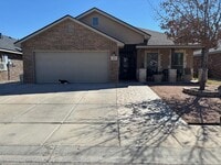 Building Photo - 420 E 98th St