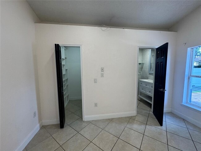 Building Photo - 8313 Sun Vista Way