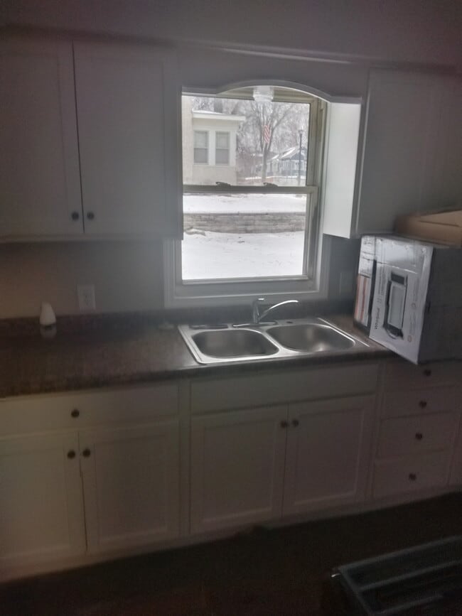 Building Photo - Tilahun Property - 2 Unit