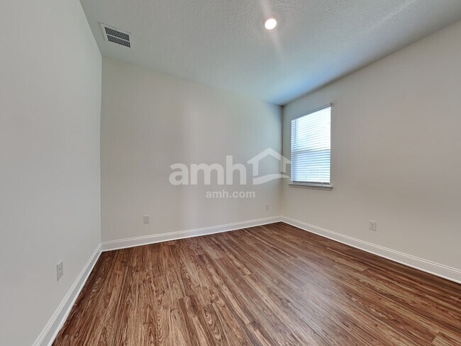 Building Photo - 149 Onate Circle