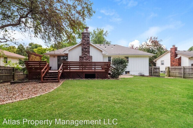 Building Photo - 3 br, 3 bath House - 8202 E 166th St