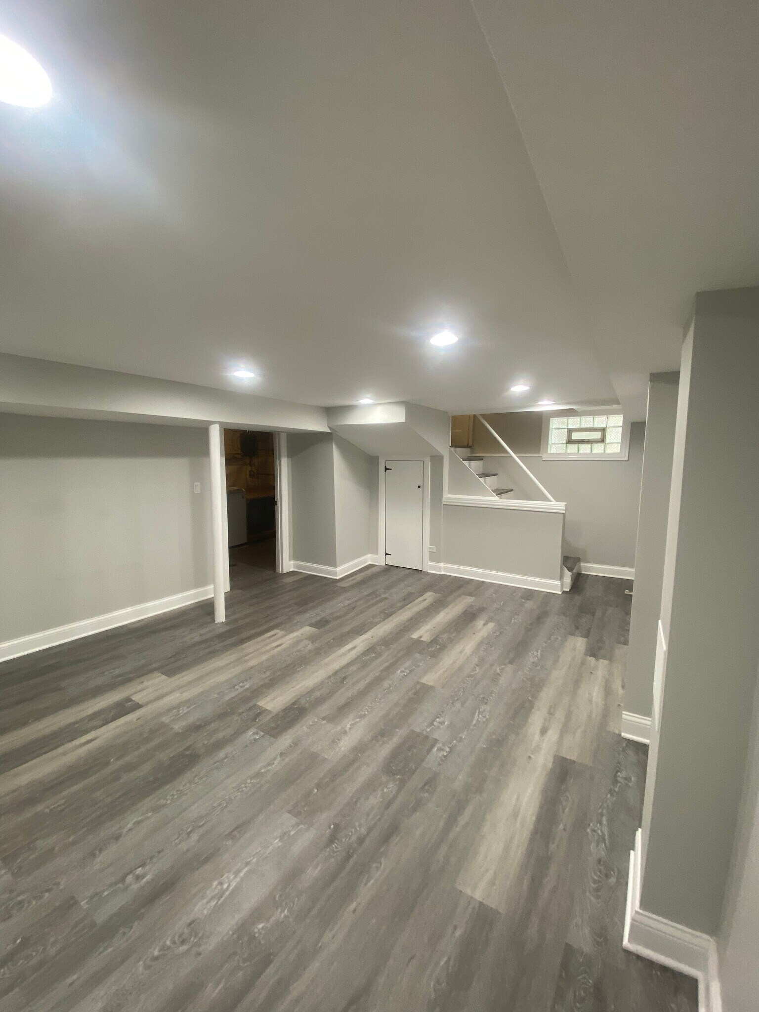 Building Photo - 735 Hull Ave