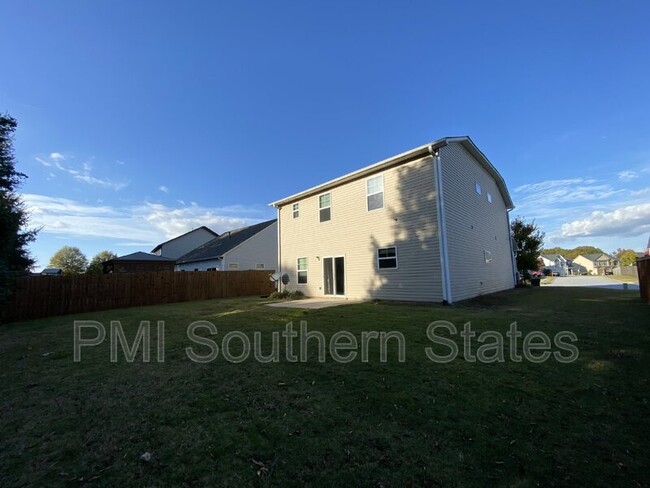 Building Photo - 101 Chadmore St
