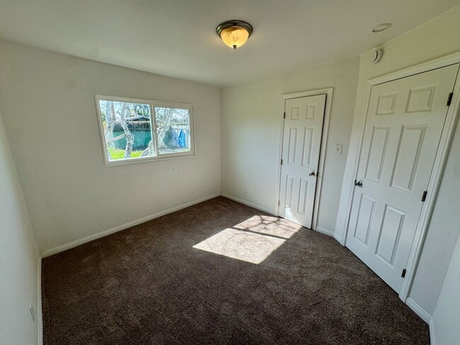 Building Photo - Charming 3-Bedroom Home in the Heart of La Puente – Move-In Ready!