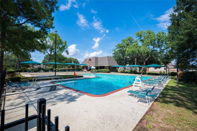 Building Photo - 6038 Wesley Manor Ct