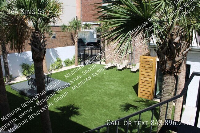 Building Photo - 364 King St