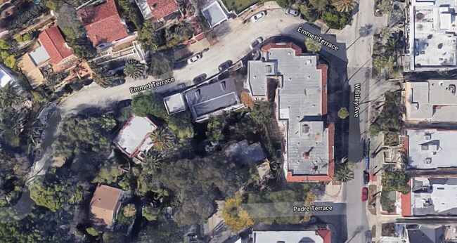 Building Photo - 1929 Whitley Ave
