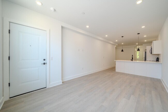 Building Photo - 1710 N 24th St