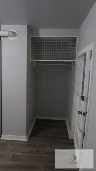 Building Photo - 2067 N Leavitt St