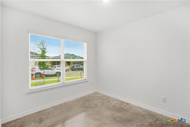 Building Photo - 1230 Concord Dr