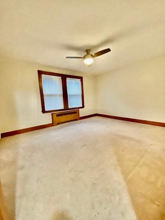 Building Photo - 48 Dimmock St